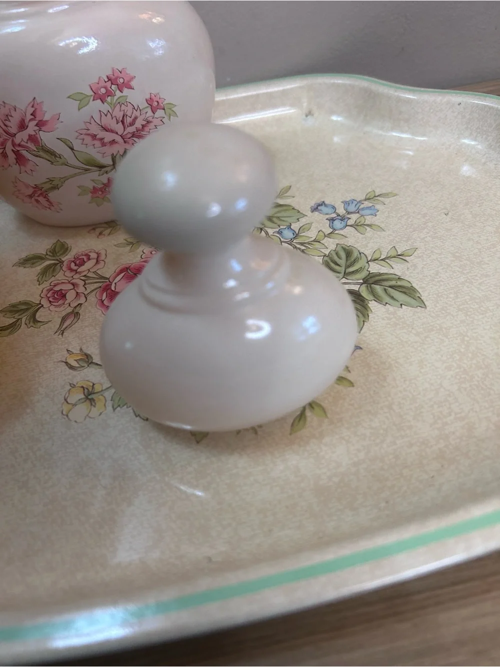 Avon Cream Floral Ceramic Vanity Set with Pastel Accents